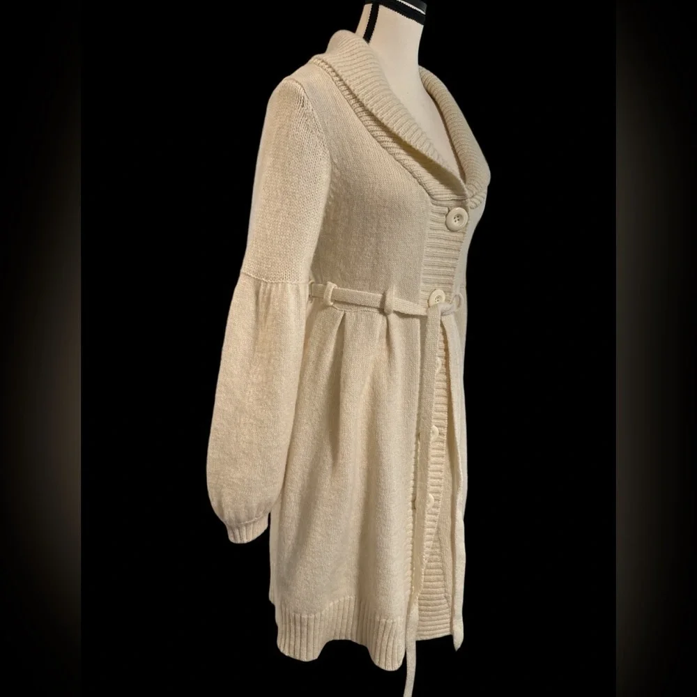 H&M Cream Cardigan Sweater with Ribbed Knit Details and Belt